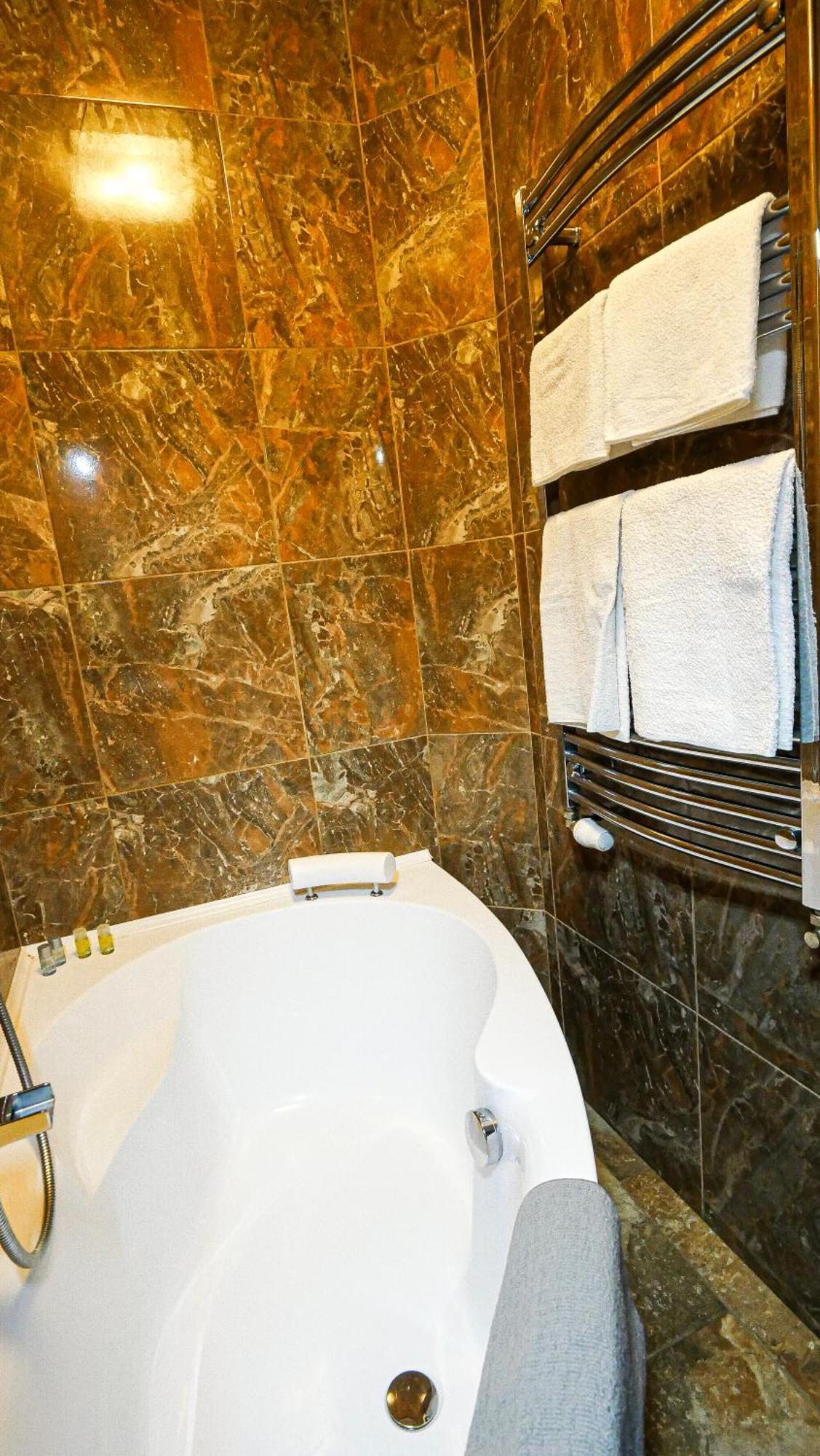 Residence Moravia Apartments كارلوفي فاري المظهر الخارجي الصورة